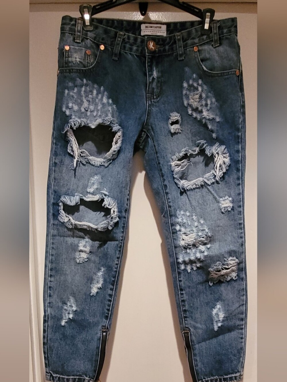 PRE-OWNED One Teaspoon Distressed Blue Women's Slim Straight Jeans  Cropped